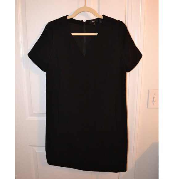 Theory Dresses & Skirts - Theroy Black Shift dress - size 6